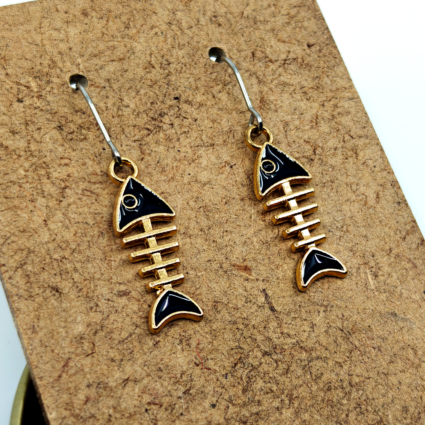 Black Fishbones Earrings